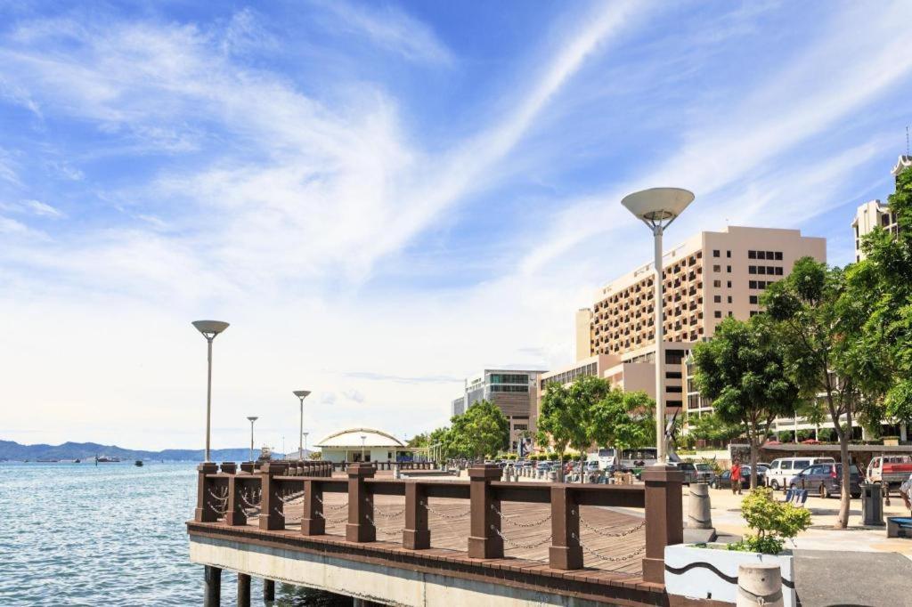 Seapark Condotel Hotel Kota Kinabalu Eksteriør billede